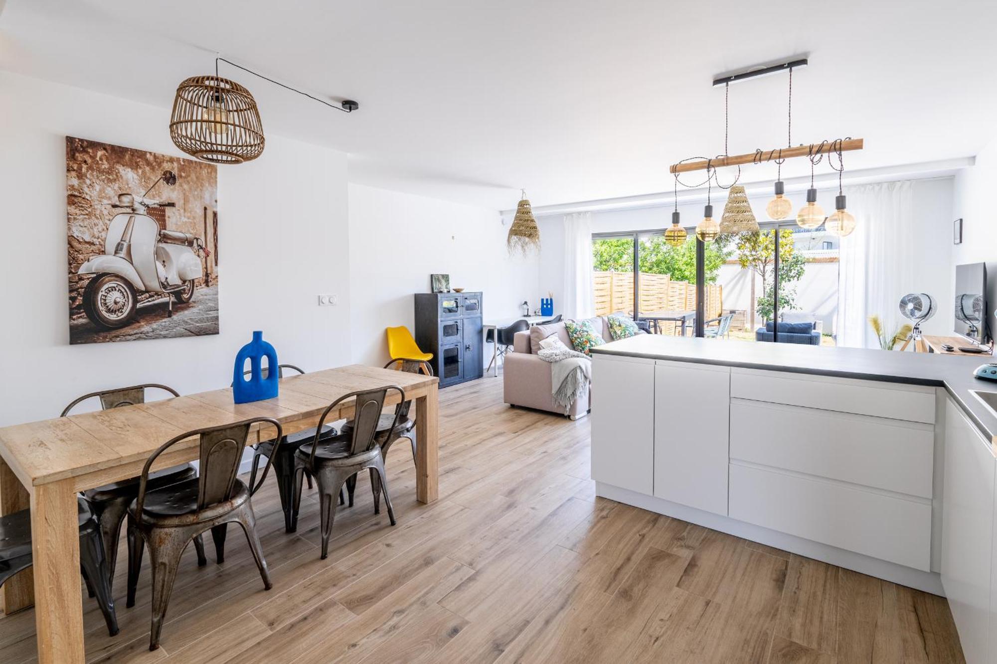 Maison A 15min Du Centre Nantes - Un Air De Hébergement de vacances